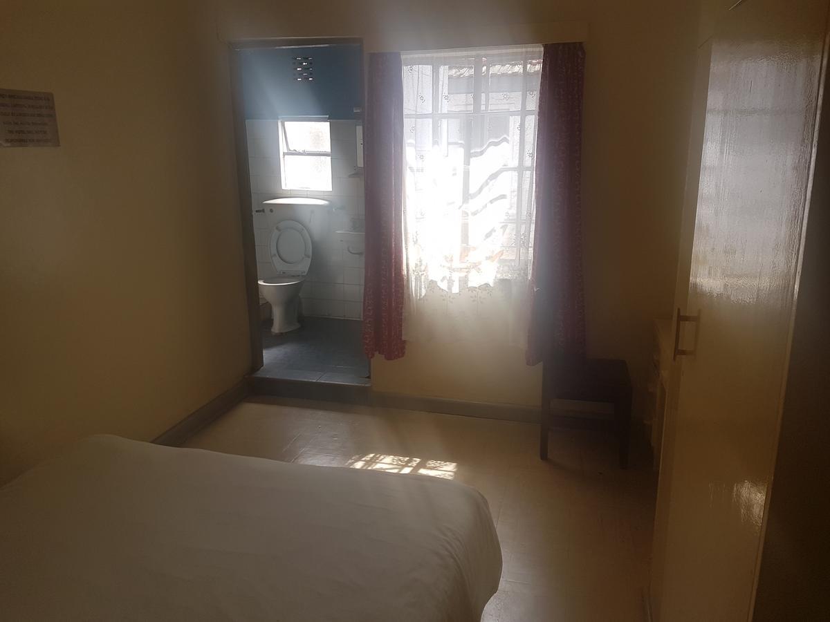 Kenya Continental Hotel ナイロビ エクステリア 写真