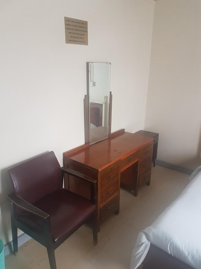 Kenya Continental Hotel ナイロビ エクステリア 写真